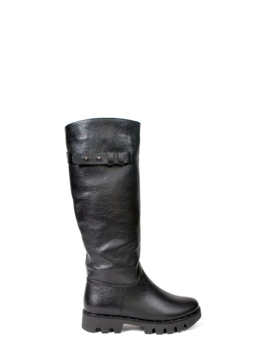 Черные кожаные зимние сапоги