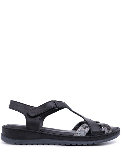 Черные кожаные сандалии