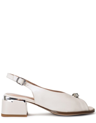 Бежевые кожаные летние босоножки