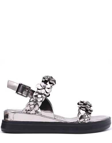 Серебряные  кожаные летние босоножки 