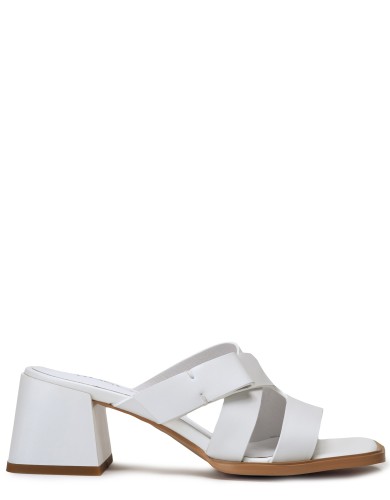 Белые кожаные мюли