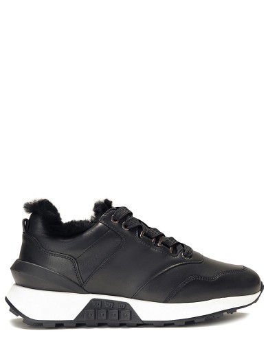 Чорні  шкіряні зимові кросівки 