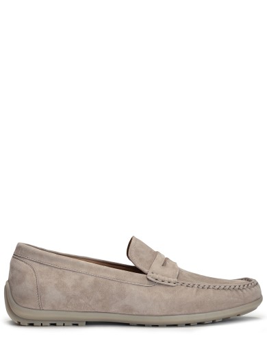 Бежевi замшеві  демісезонні мокасини