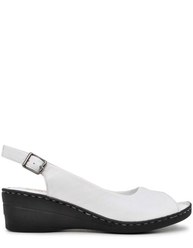 Белые кожаные летние босоножки