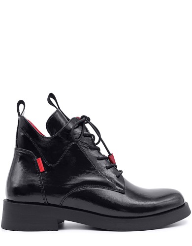 Черные лаковые демисезонные ботинки 