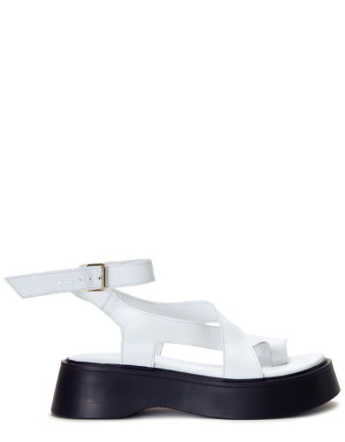 Белые кожаные сандалии