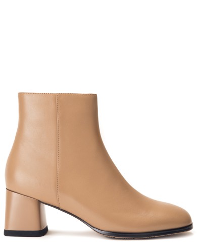 Бежевые кожаные демисезонные ботинки 