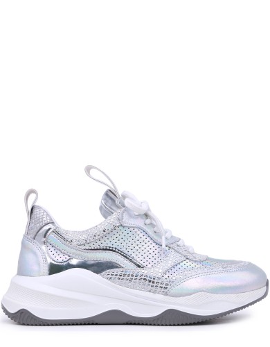 Срібні  шкіряні літні  кросівки 