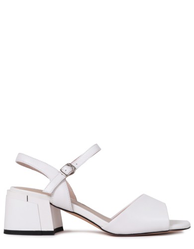 Белые кожаные летние босоножки