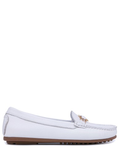 Белые кожаные демисезонные  мокасины