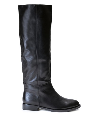 Черные кожаные зимние сапоги