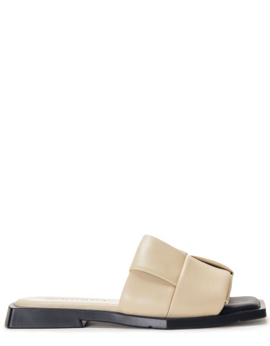 Бежевые кожаные летние шлепанцы