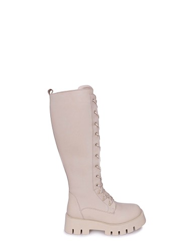 Белые кожаные демисезонные сапоги