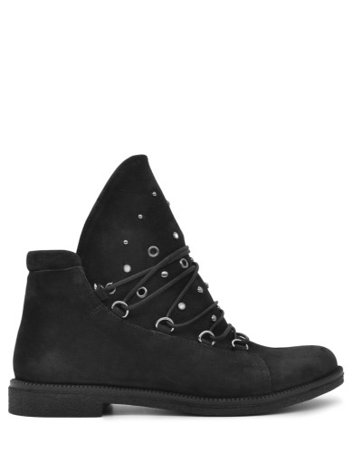 Черные нубуковые демисезонные ботинки 