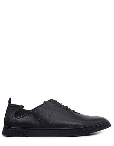 Чорні шкіряні демісезонні туфлі