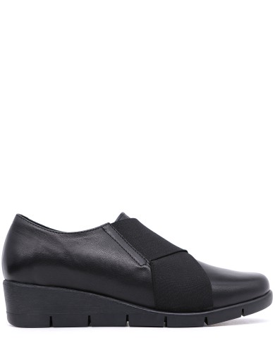 Черные кожаные демисезонные туфли