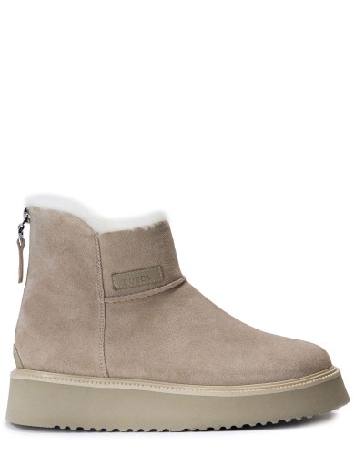 Бежевi замшеві  зимові уггі 