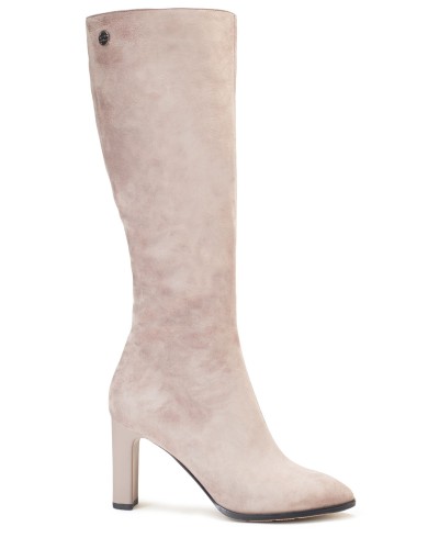 Бежевые замшевые демисезонные сапоги