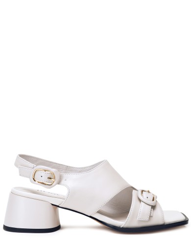 Белые кожаные летние босоножки