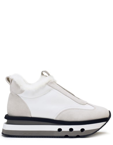 Білі шкіряні  зимові кросівки 