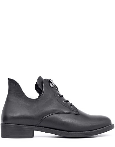 Черные кожаные демисезонные ботинки 