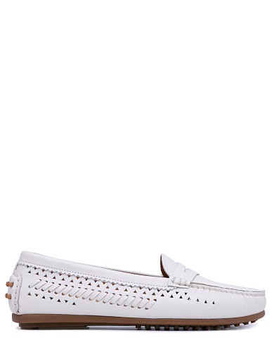 Бежевые кожаные летние мокасины