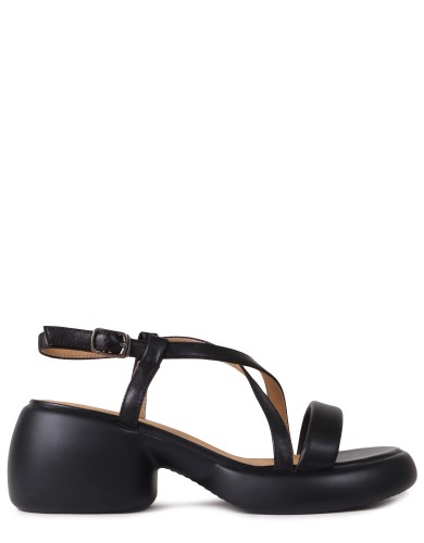 Черные кожаные летние босоножки