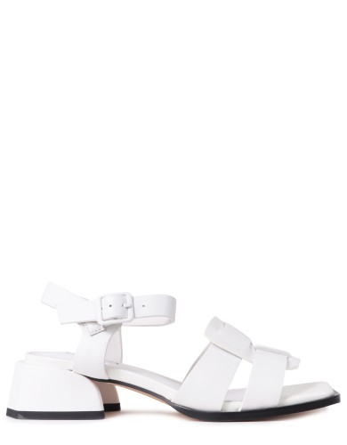 Белые кожаные летние босоножки