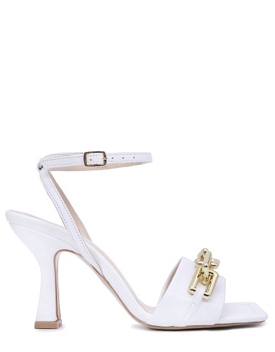 Белые кожаные босоножки