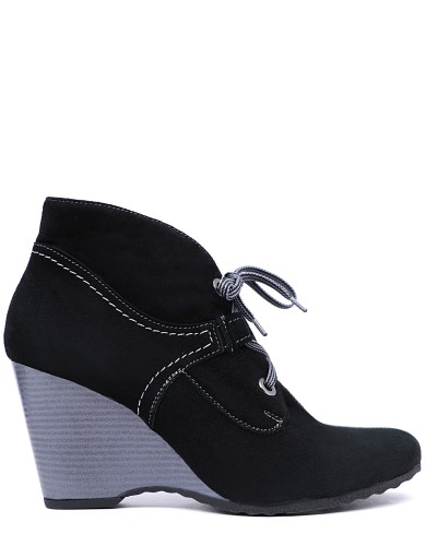 Чорні  замшеві  демісезонні  черевики 