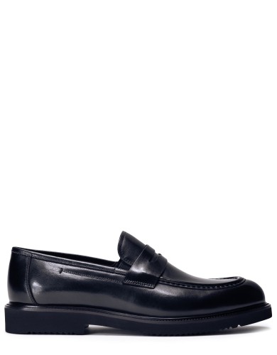 Чорні  шкіряні демісезонні  лофери