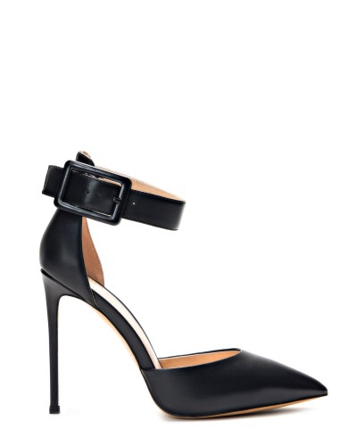 Черные кожаные летние туфли на каблуке