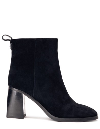 Черные замшевые демисезонные ботинки 