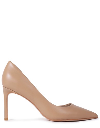 Бежевые кожаные демисезонные  туфли на каблуке 