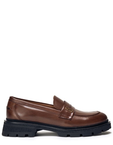 Коричневые кожаные демисезонные лоферы