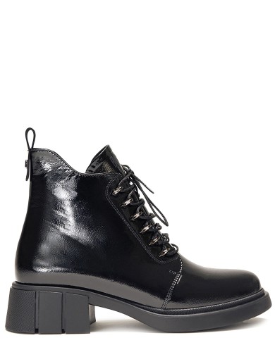 Черные лаковые демисезонные ботинки 