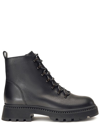 Черные кожаные демисезонные ботинки 