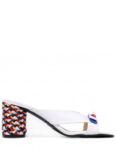 Різнокольорові  шкіряні літні  шлопанці